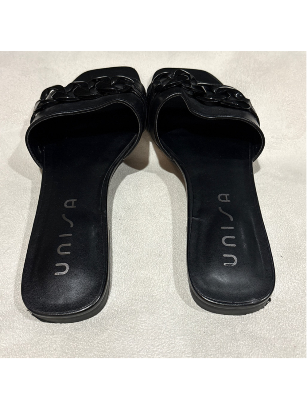 Women's Unisa Black Chain Detail Slide Sandals Size 9 - Picture 3 of 8
